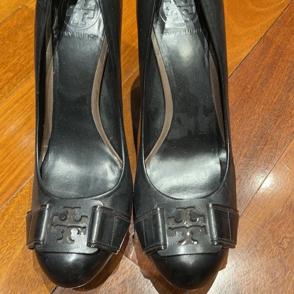 Tory Burch black leather shoes - Picture 4 of 5